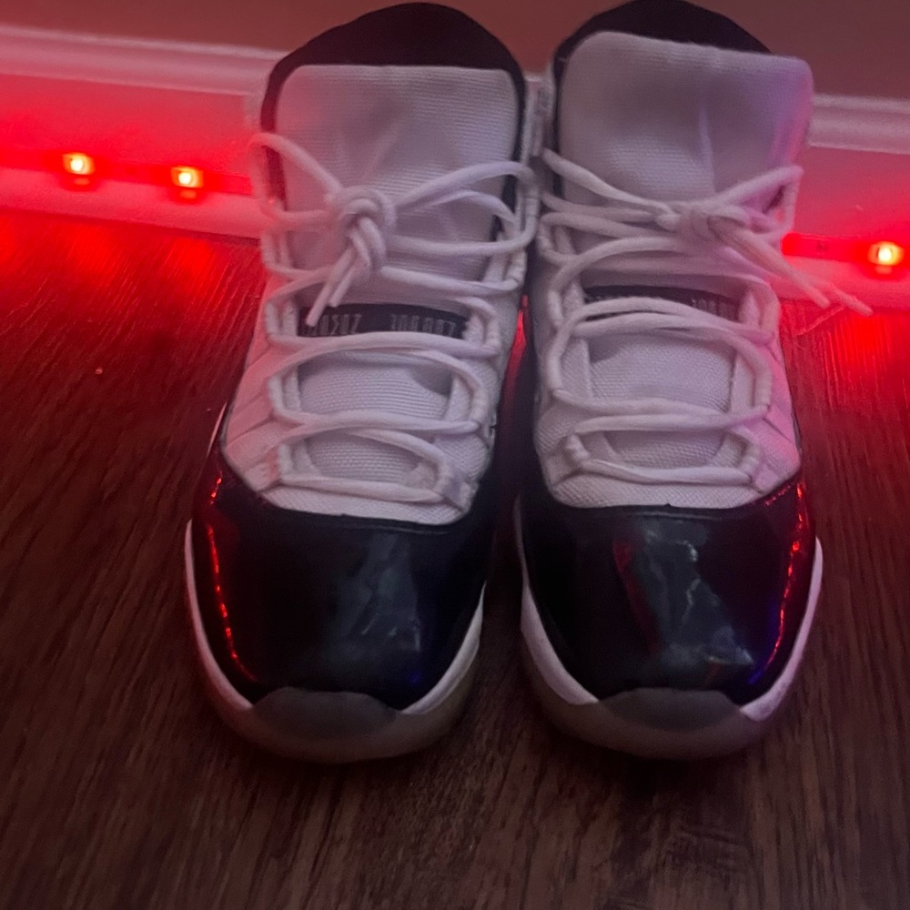 Jordan 11s